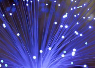 Come funziona la fibra ottica e perché potrebbe fare al caso tuo