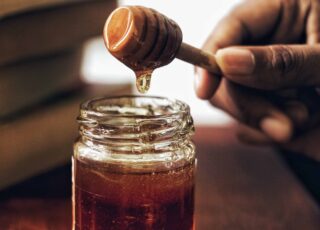 Aumento del falso miele in Europa: ecco come identificare i prodotti italiani e di qualità
