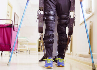 L’IIT ha presentato l’esoscheletro robotico Twin per arti inferiori: i dettagli